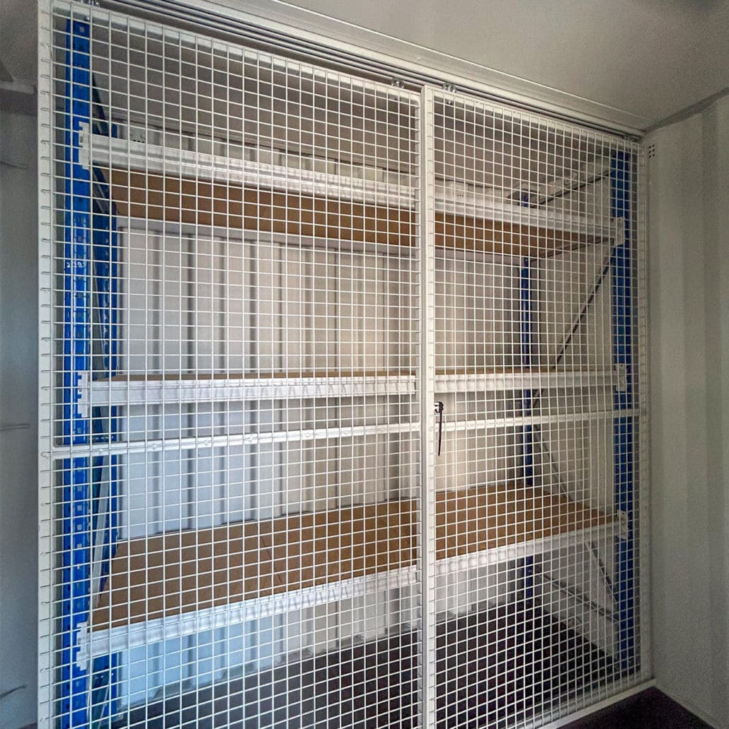 container amenage etagere avec grille